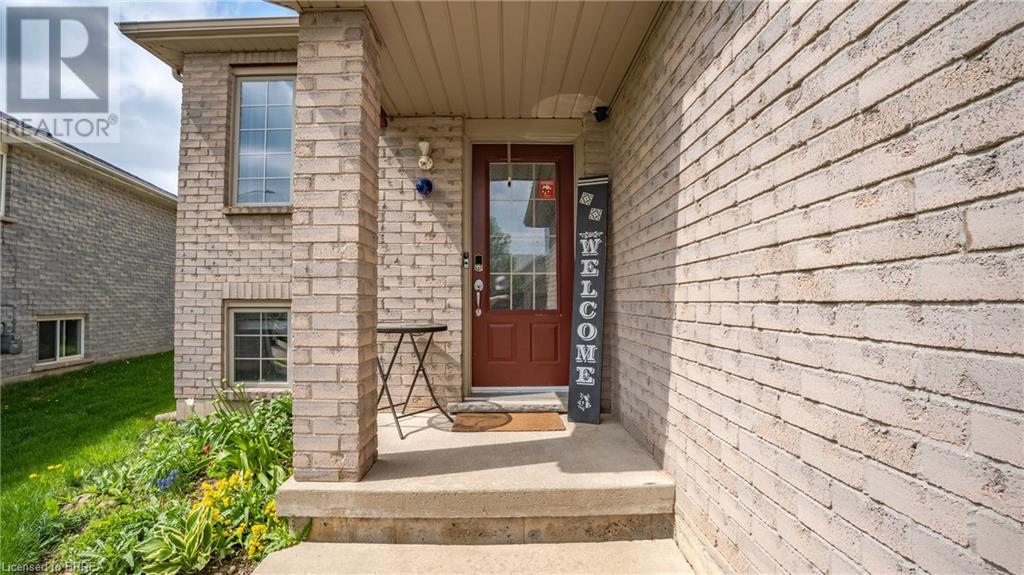 Property at 47 BREWSTER Way image 2