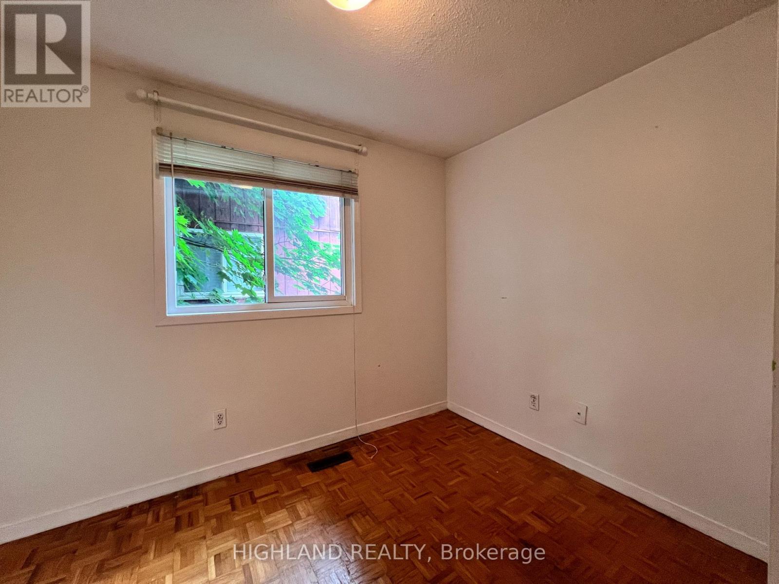 2075 South Millway Way, Mississauga (Erin Mills), Ontario  L5L 1R4 - Photo 14 - W12158237
