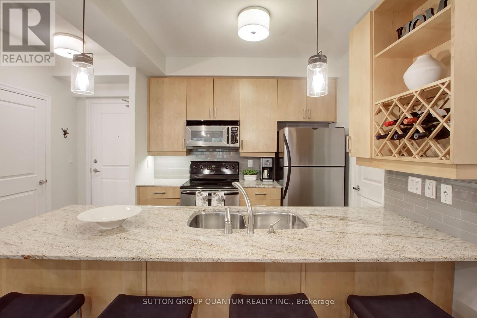 A9 - 245 Dalesford Road, Toronto, Ontario  M8Y 4H7 - Photo 8 - W12158243