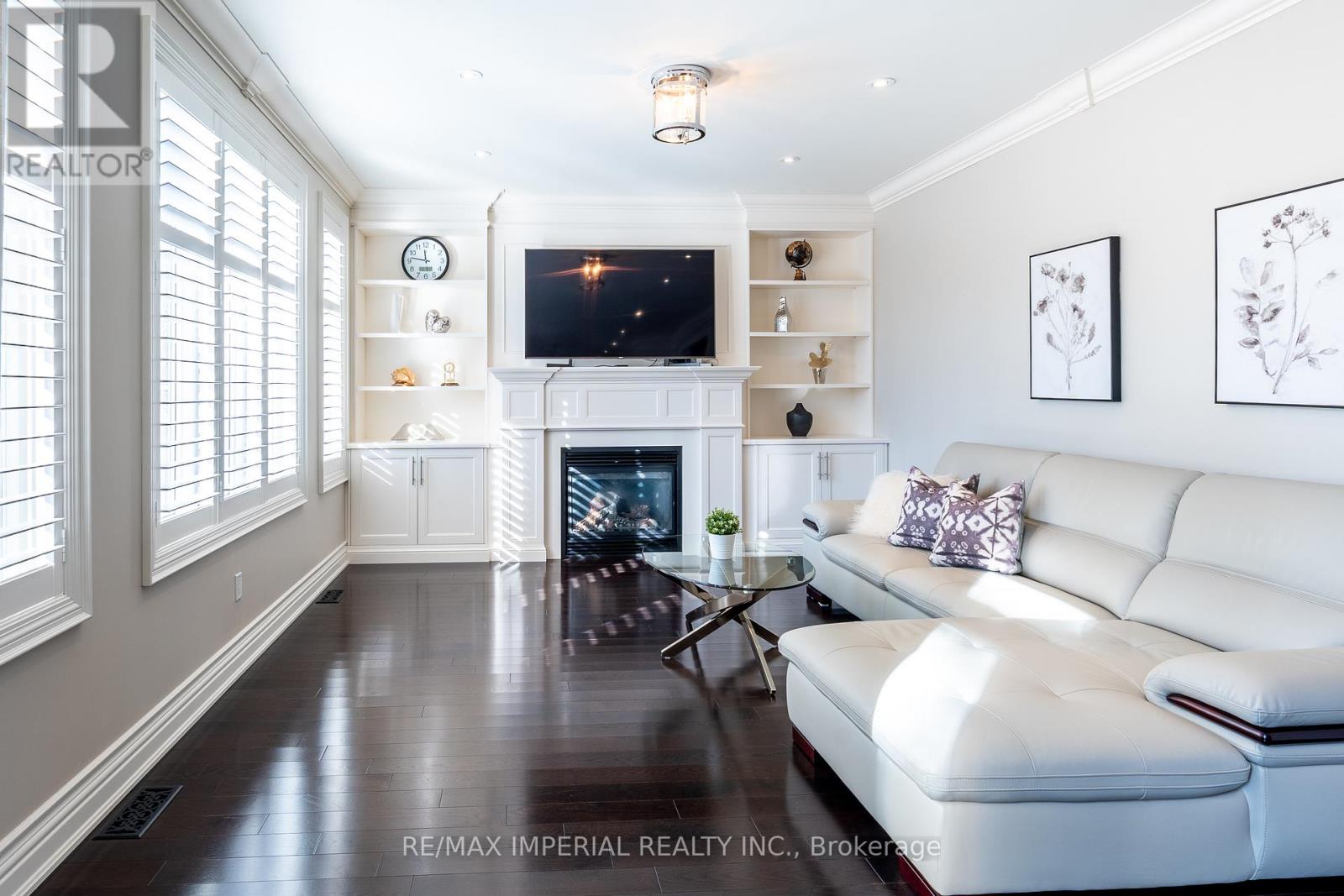 418 Queen Mary Drive Sw, Oakville, Ontario  L6K 3M1 - Photo 12 - W12158273