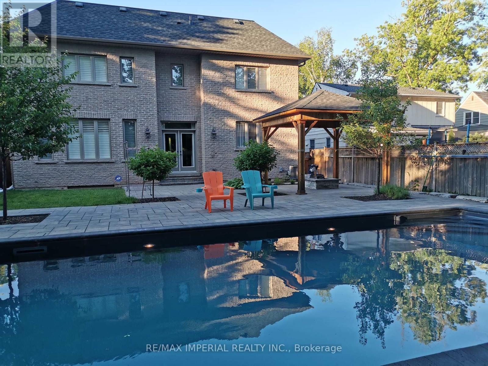 418 Queen Mary Drive, Oakville, Ontario  L6K 3M1 - Photo 38 - W12158273