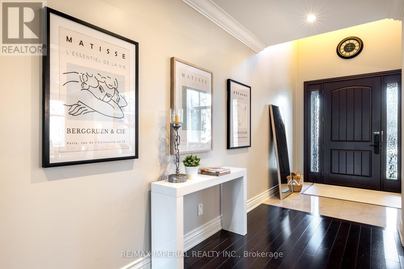 418 Queen Mary Drive Sw, Oakville, Ontario  L6K 3M1 - Photo 6 - W12158273