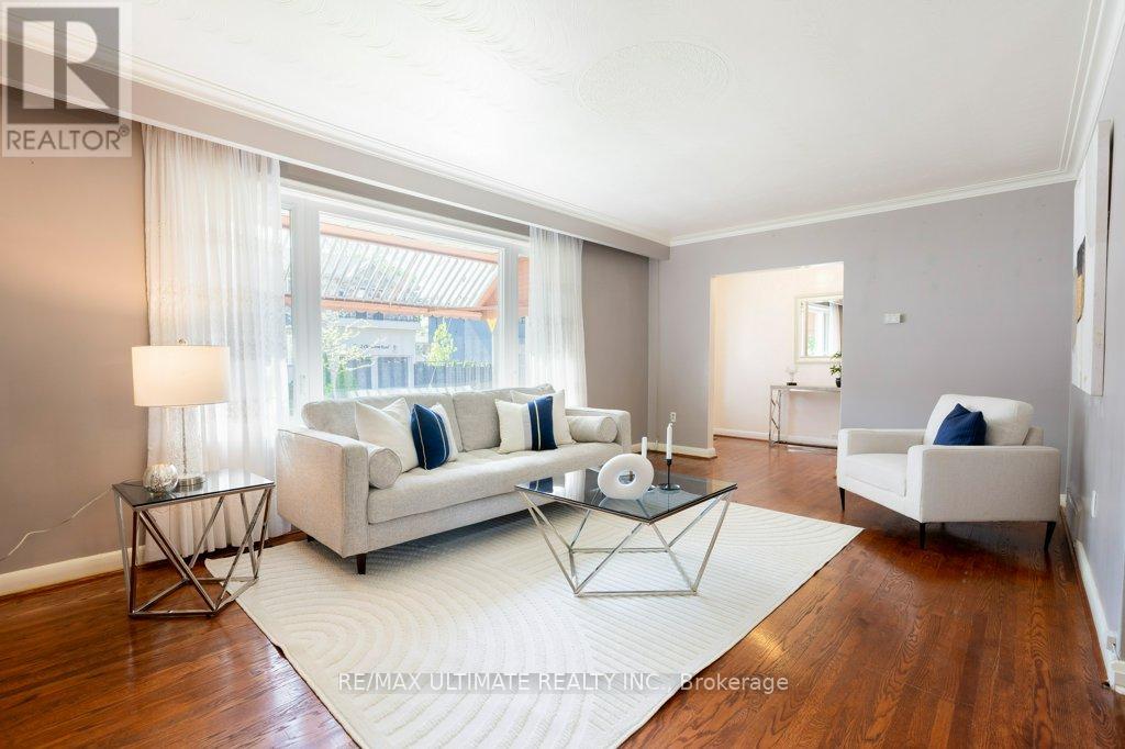 1 Charleston Road, Toronto, Ontario  M9B 4M6 - Photo 6 - W12158301