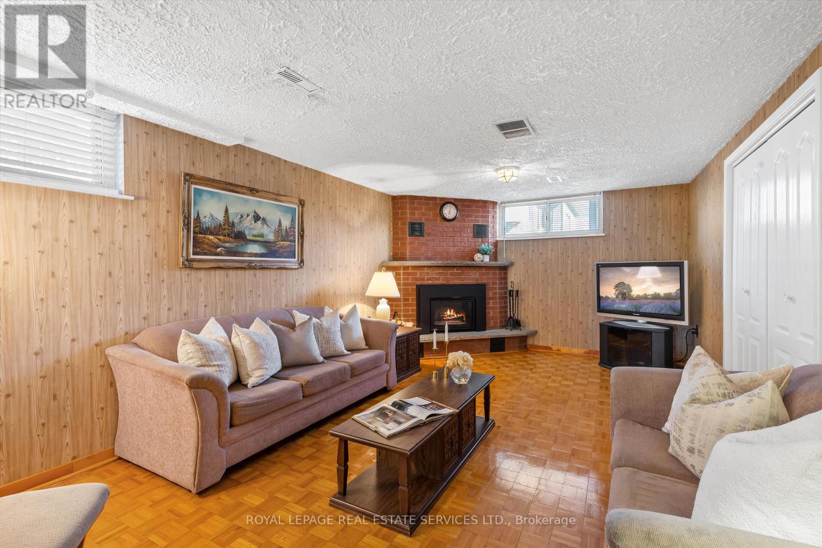 15 Gade Drive, Toronto, Ontario  M3M 2K2 - Photo 23 - W12158369