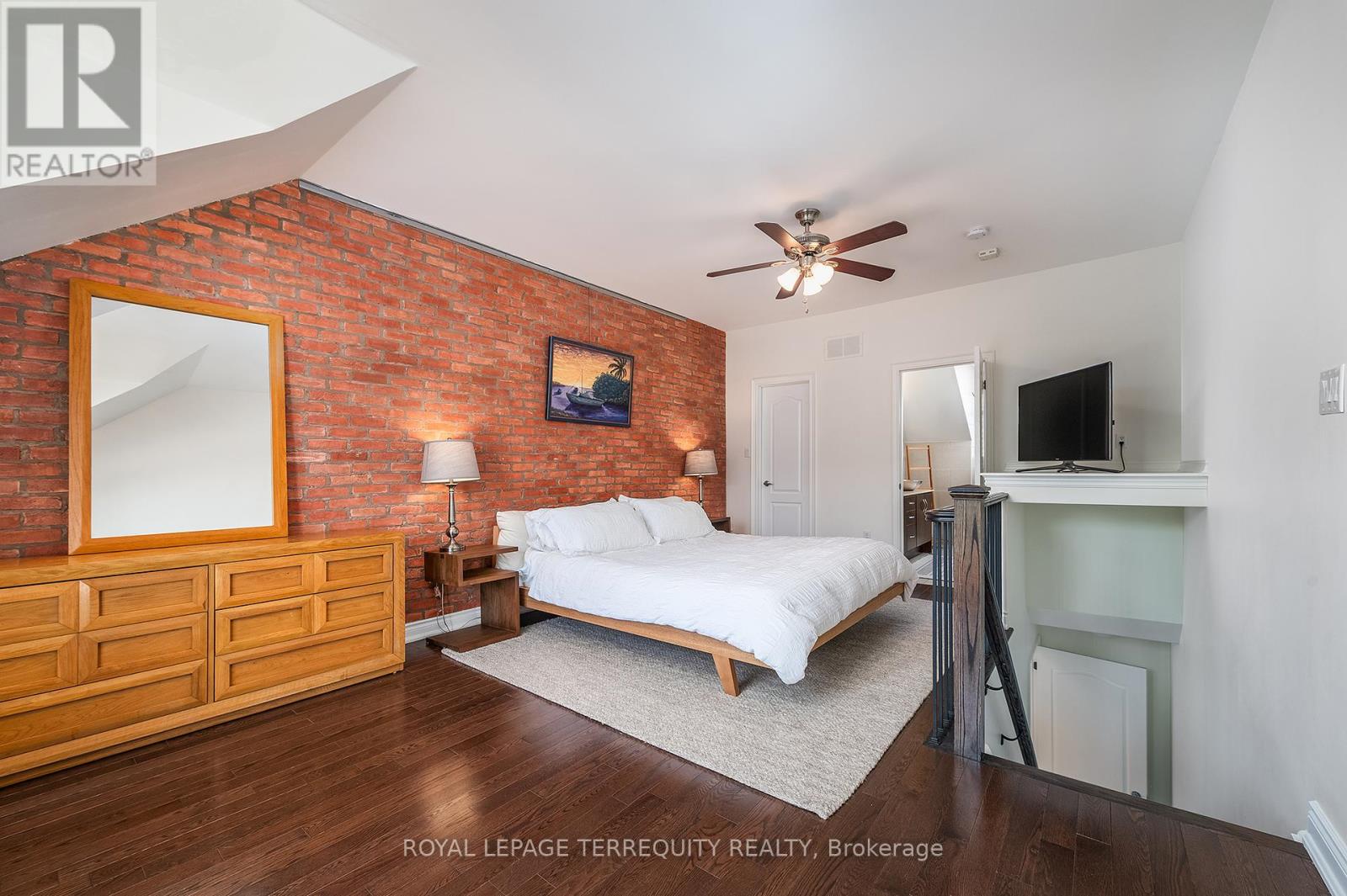8 - 245 Van Dusen Boulevard, Toronto, Ontario  M8Z 3J2 - Photo 20 - W12158416