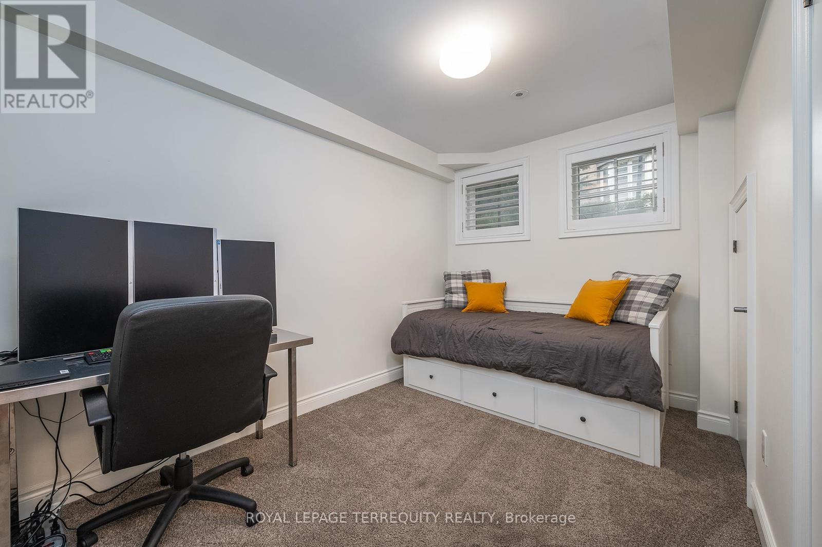 8 - 245 Van Dusen Boulevard, Toronto, Ontario  M8Z 3J2 - Photo 35 - W12158416
