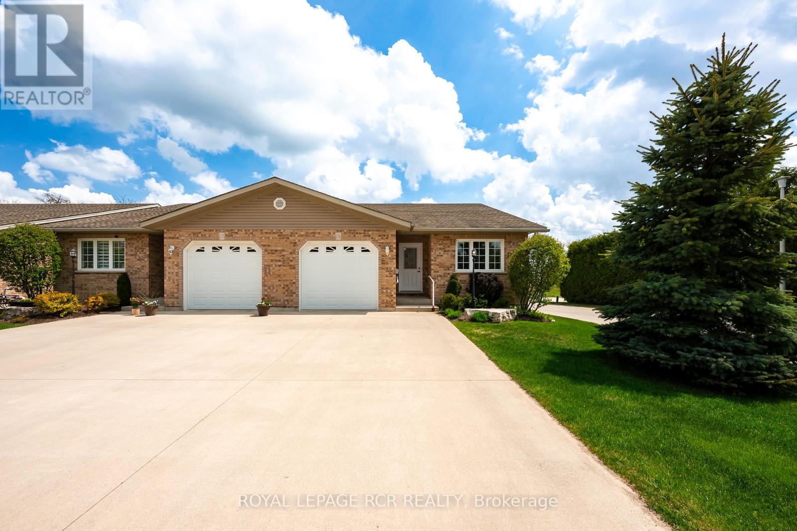 C6 - 401 Birmingham Street E, Wellington North (Mount Forest), Ontario  N0G 2L2 - Photo 1 - X12158300