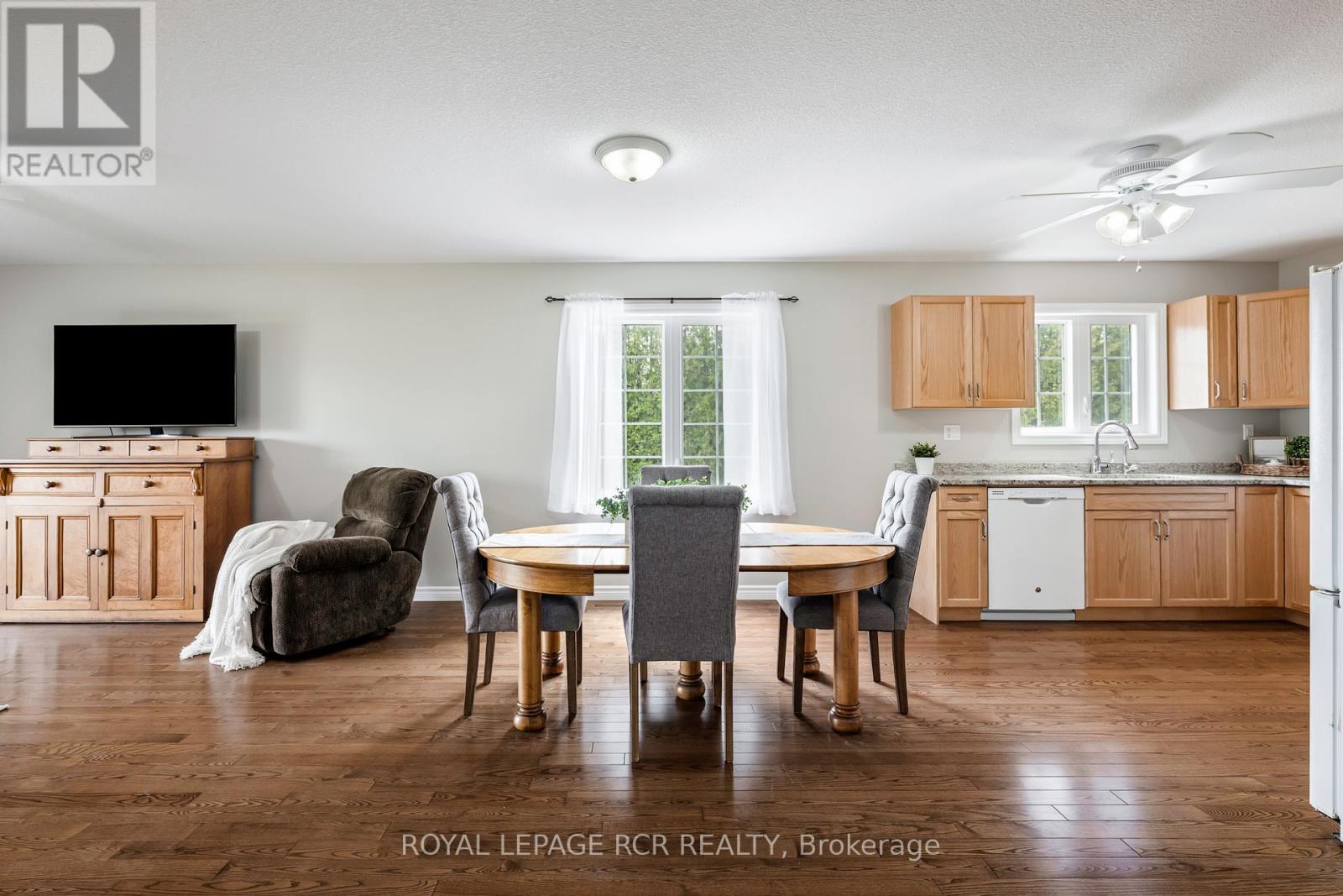 C6 - 401 Birmingham Street E, Wellington North (Mount Forest), Ontario  N0G 2L2 - Photo 10 - X12158300