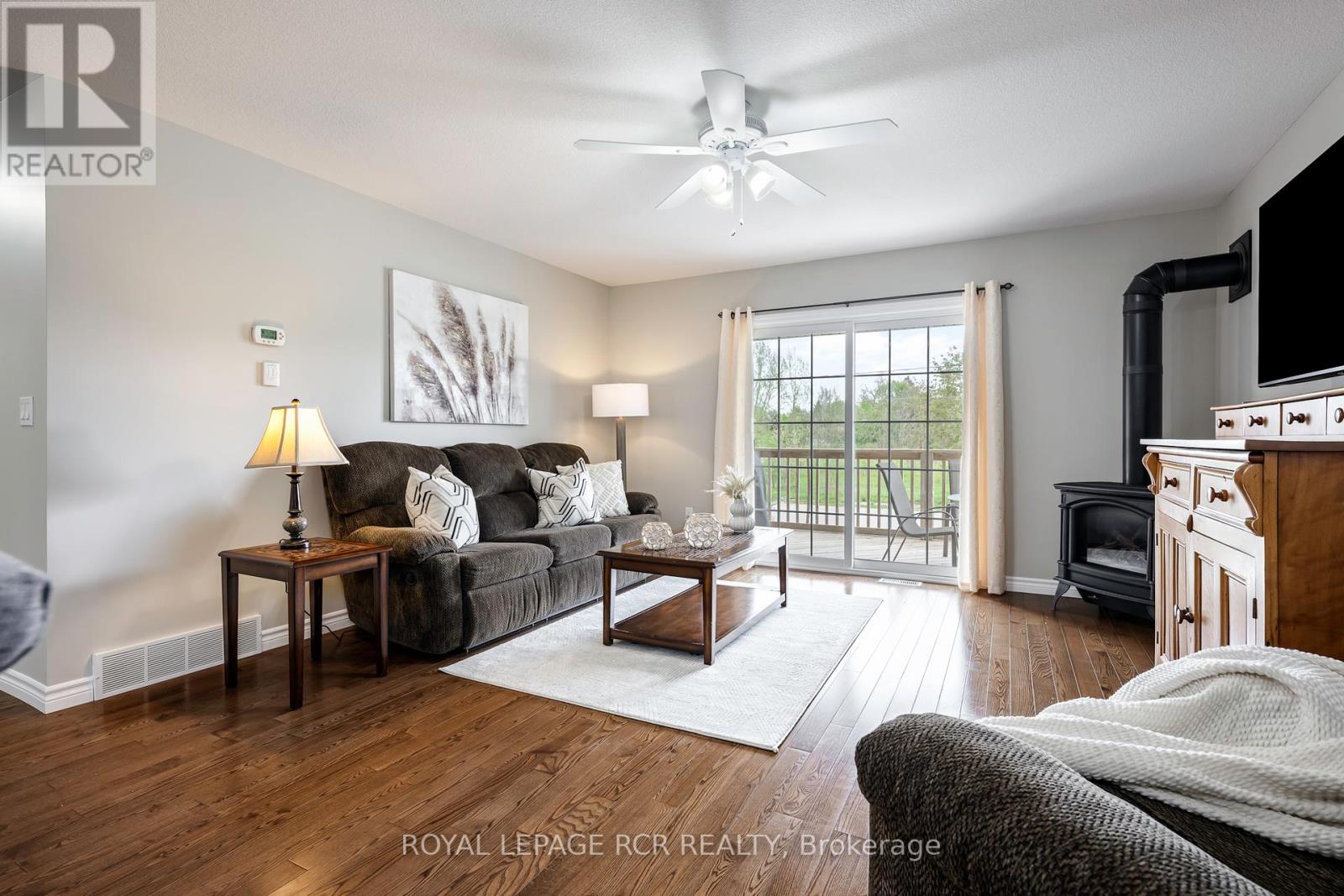 C6 - 401 Birmingham Street E, Wellington North (Mount Forest), Ontario  N0G 2L2 - Photo 12 - X12158300