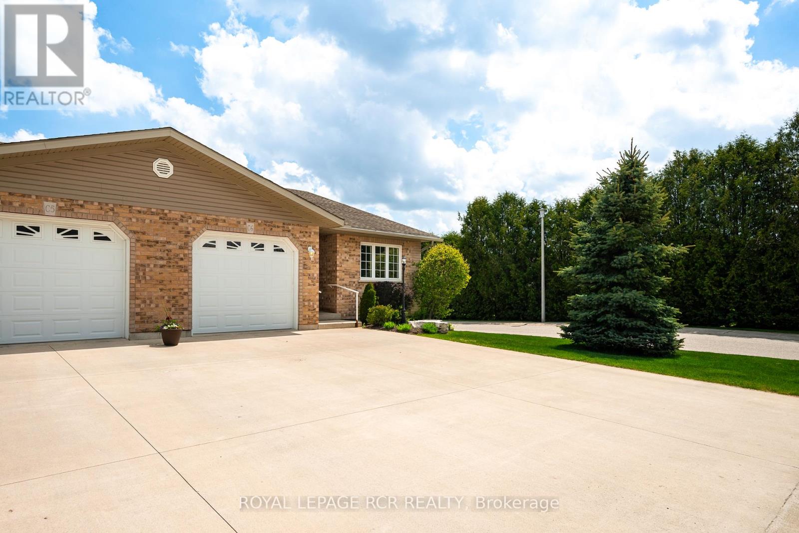 C6 - 401 Birmingham Street E, Wellington North (Mount Forest), Ontario  N0G 2L2 - Photo 2 - X12158300