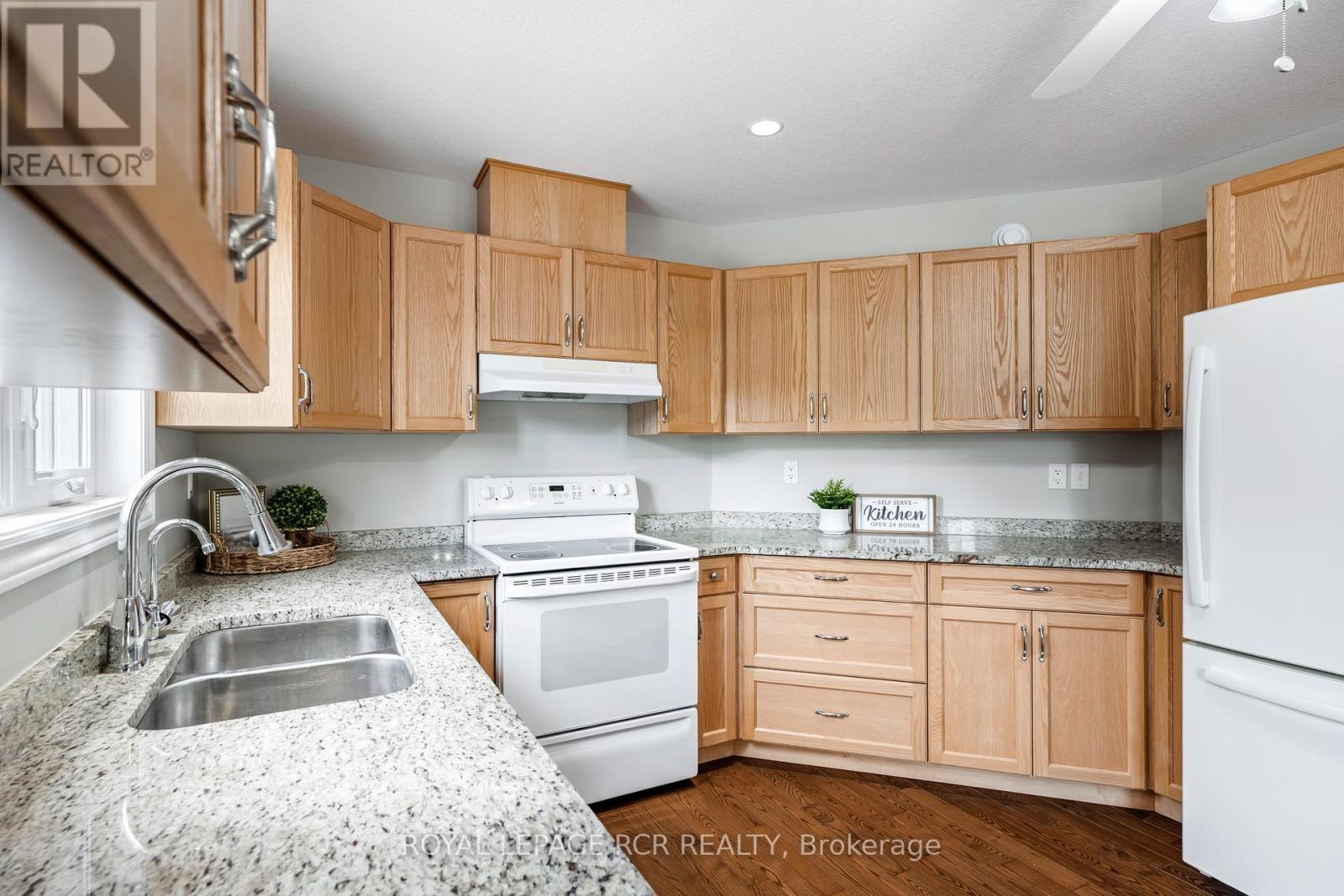 C6 - 401 Birmingham Street E, Wellington North (Mount Forest), Ontario  N0G 2L2 - Photo 8 - X12158300
