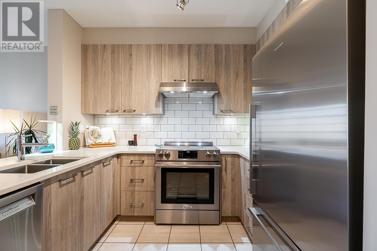 411 2228 Marstrand Avenue, Vancouver, British Columbia  V6K 4T1 - Photo 6 - R2998666