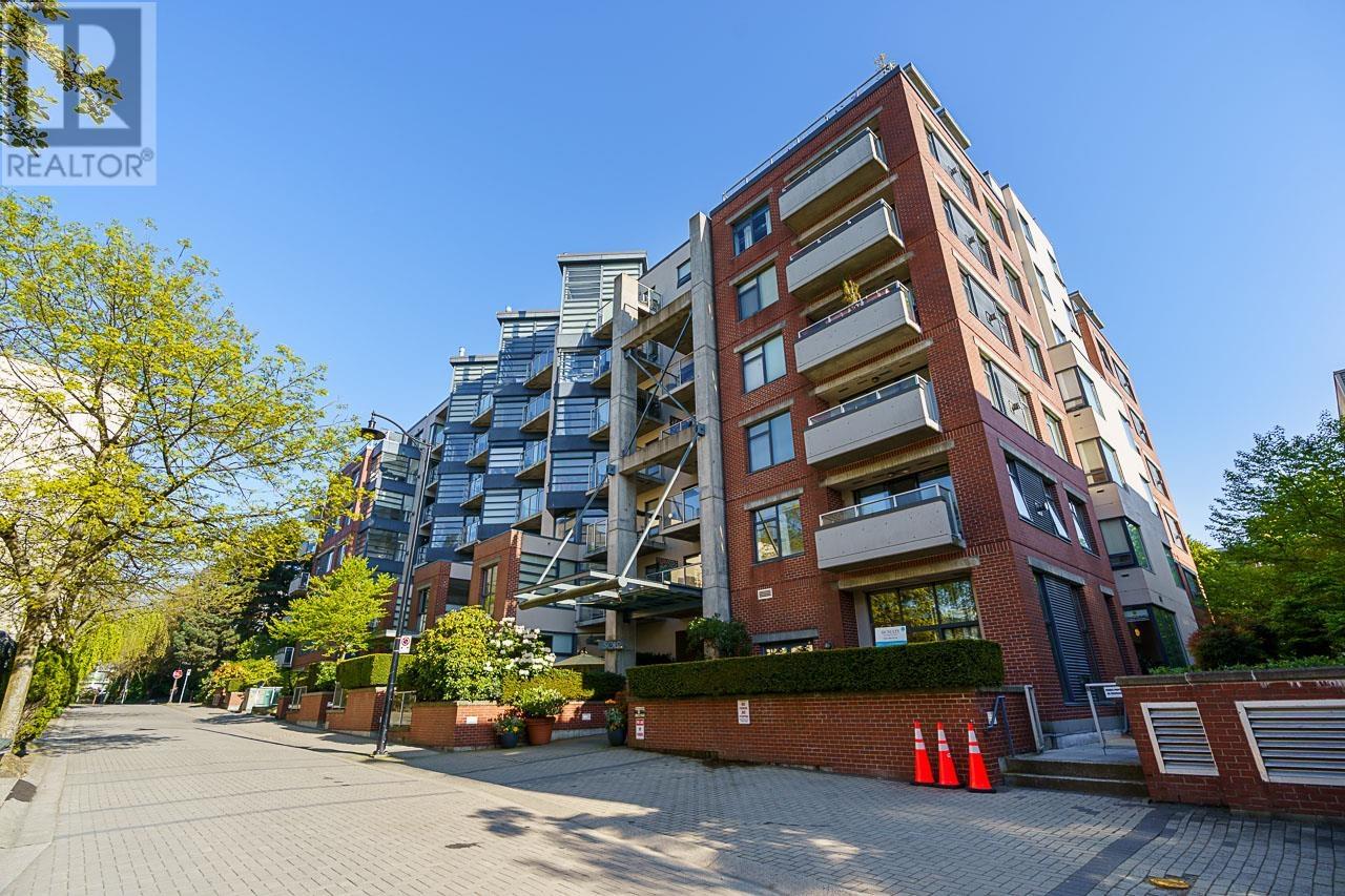 411 2228 Marstrand Avenue, Vancouver, British Columbia  V6K 4T1 - Photo 24 - R2998666