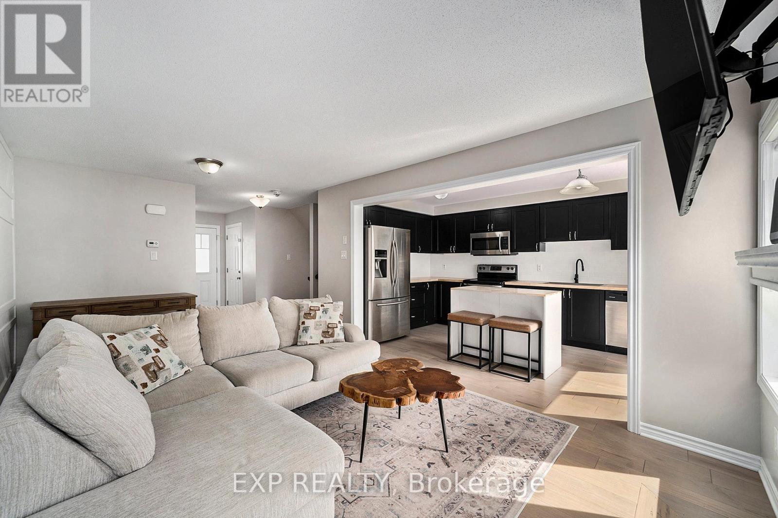504 Ensatina Crescent, Ottawa, Ontario  K2J 6H4 - Photo 6 - X12158484