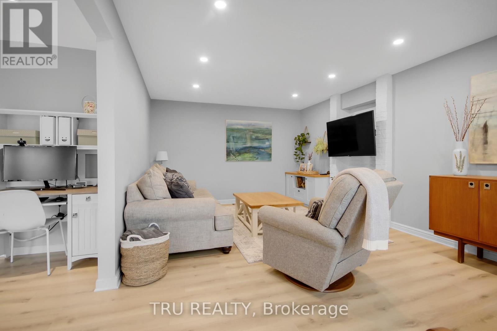 36 Varley Drive, Ottawa, Ontario  K2K 1G2 - Photo 16 - X12158510