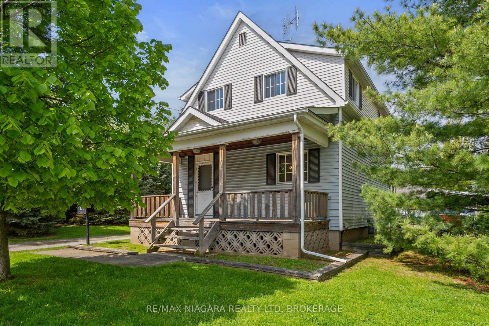 179 First Street Louth Street, St. Catharines, Ontario  L2W 0A2 - Photo 2 - X12158503