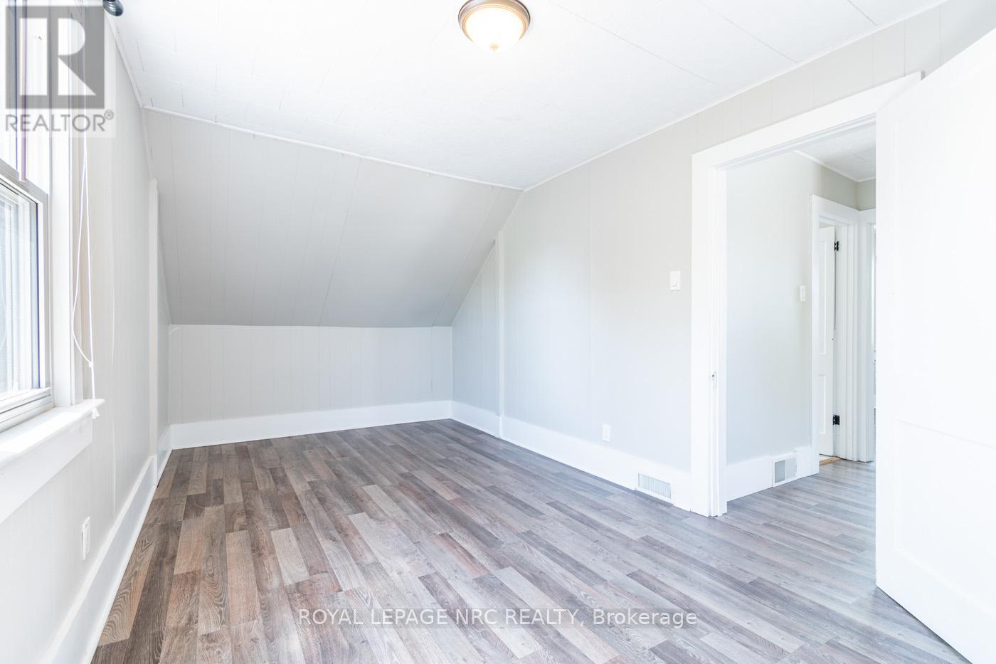 355 Mitchell Street, Port Colborne (Killaly East), Ontario  L3K 1Y7 - Photo 19 - X12158524