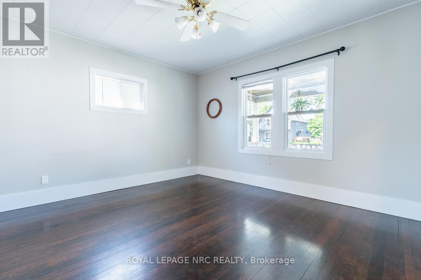 Property at 355 MITCHELL STREET image 5