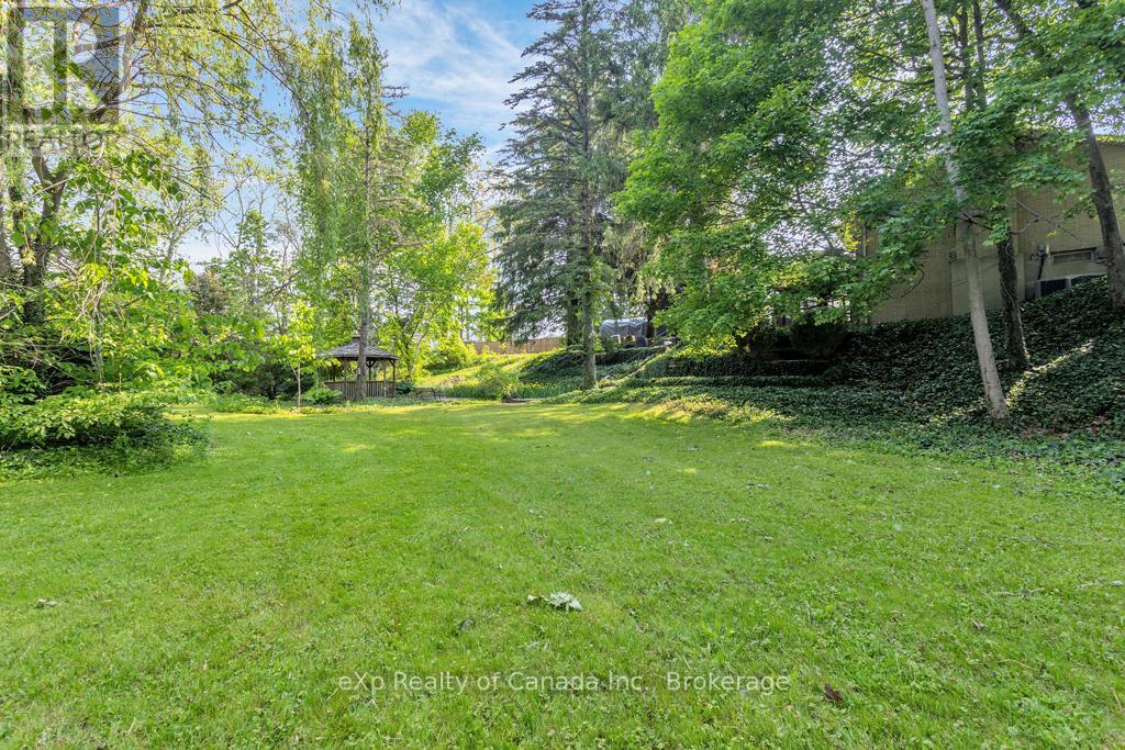132 North Street E, Tillsonburg, Ontario  N4G 1B5 - Photo 19 - X12155708