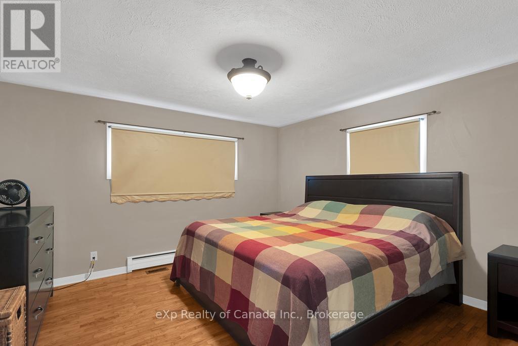 132 North Street E, Tillsonburg, Ontario  N4G 1B5 - Photo 40 - X12155708