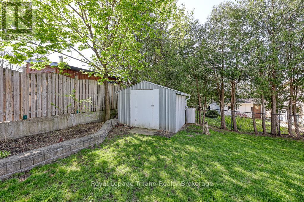 192 Greenleaf Crescent, Woodstock, Ontario  N4S 7K8 - Photo 38 - X12158412