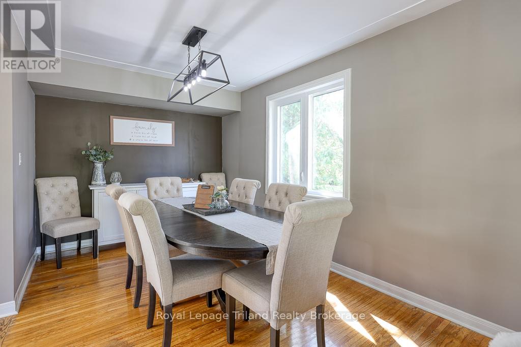 192 Greenleaf Crescent, Woodstock, Ontario  N4S 7K8 - Photo 8 - X12158412