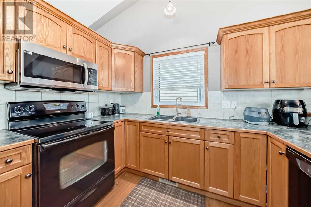 27 Adamson Avenue, Red Deer, Alberta  T4R 3L2 - Photo 6 - A2221642