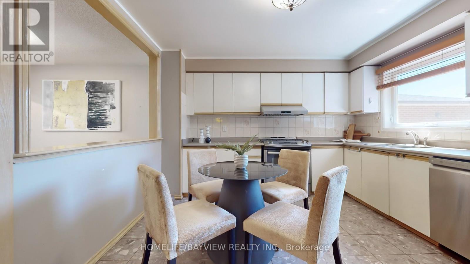 123 Kersey Crescent, Richmond Hill, Ontario  L4C 5X4 - Photo 14 - N12002455