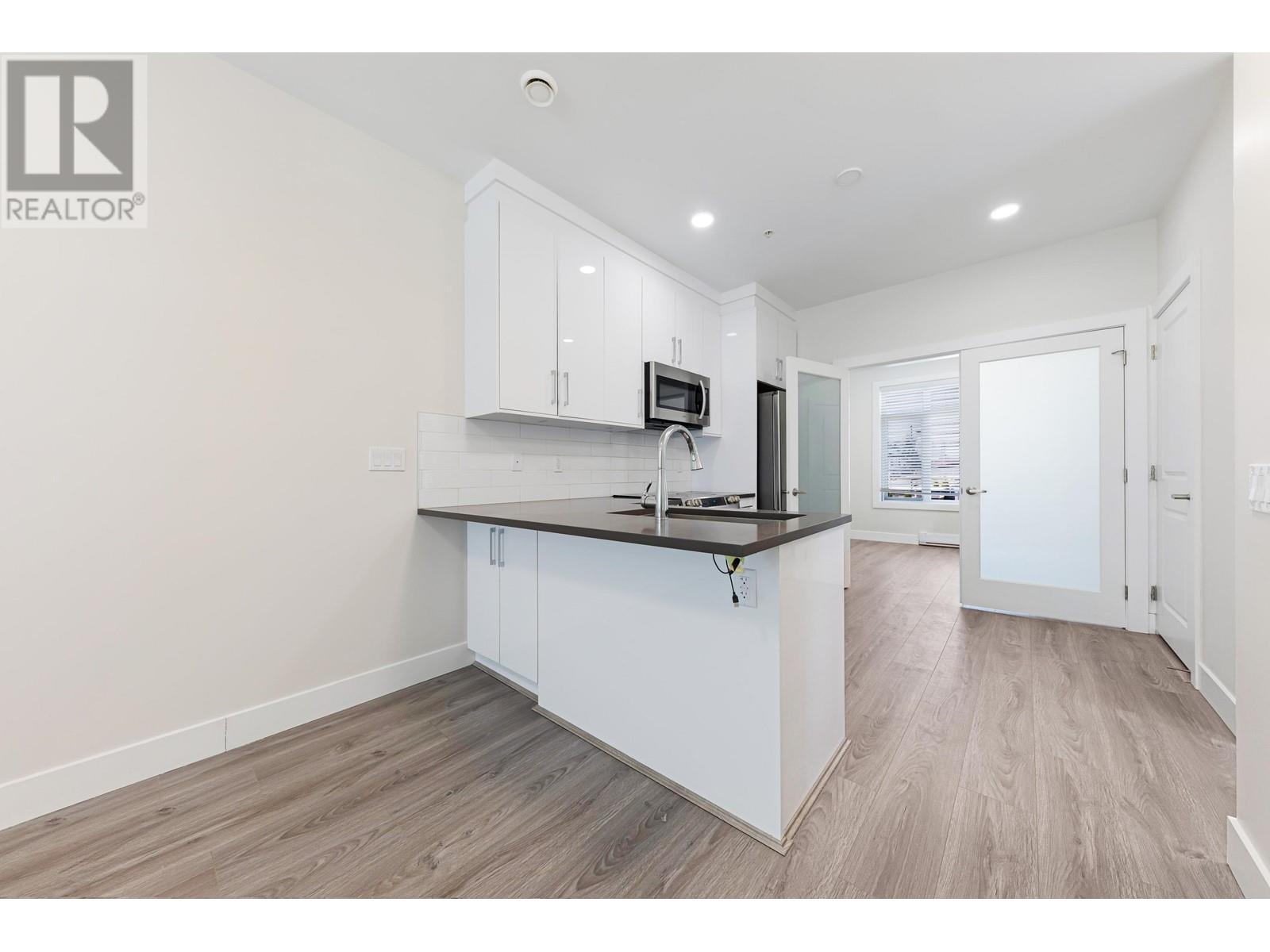 5055 Earles Street, Vancouver, British Columbia  V5R 3R8 - Photo 11 - R3004225