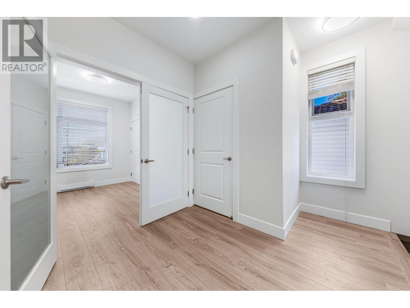 5055 Earles Street, Vancouver, British Columbia  V5R 3R8 - Photo 14 - R3004225