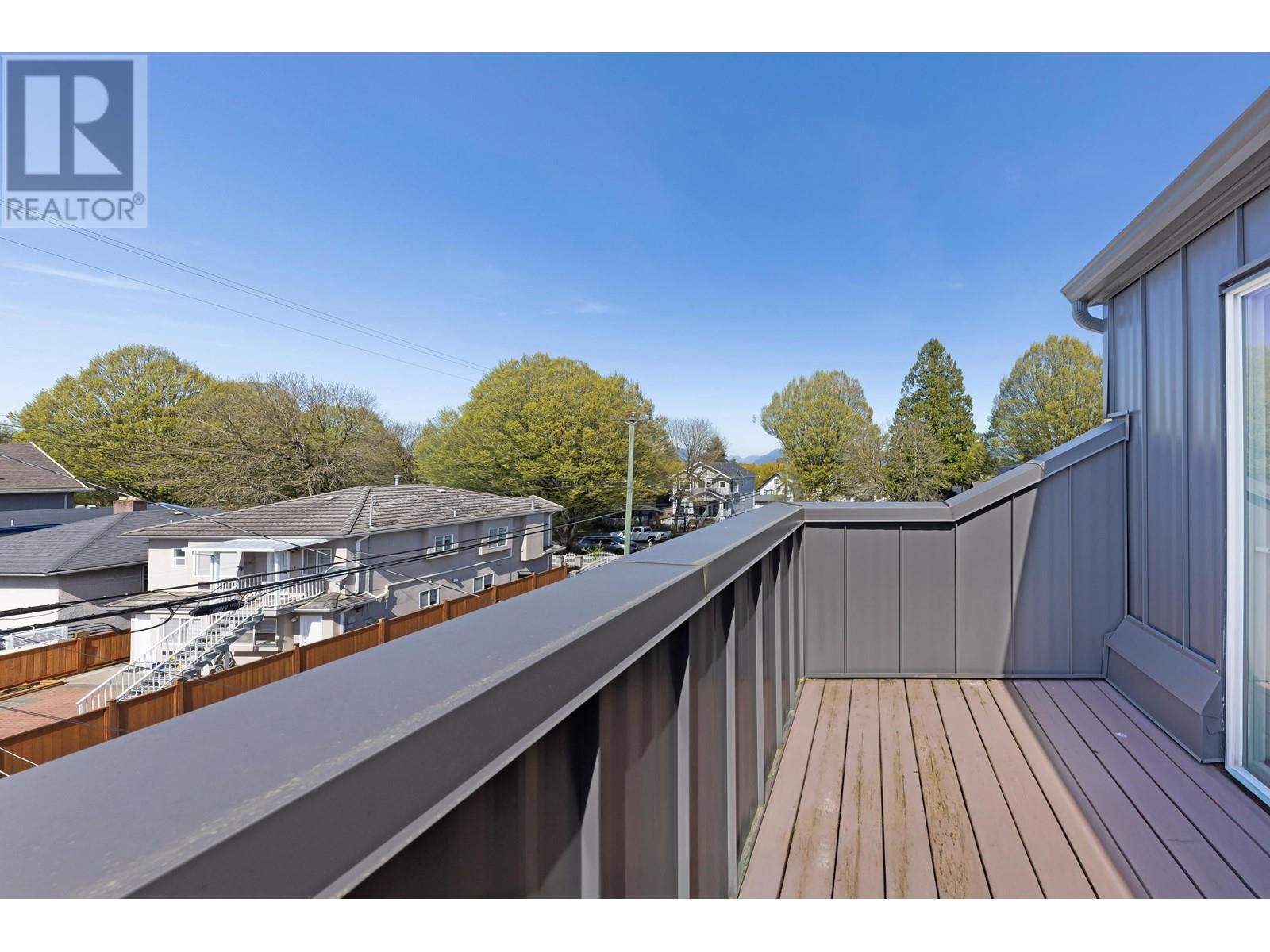 5055 Earles Street, Vancouver, British Columbia  V5R 3R8 - Photo 6 - R3004225
