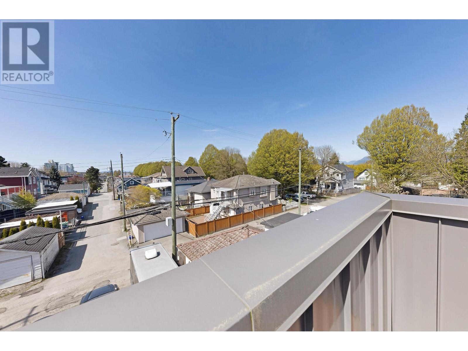 5055 Earles Street, Vancouver, British Columbia  V5R 3R8 - Photo 8 - R3004225