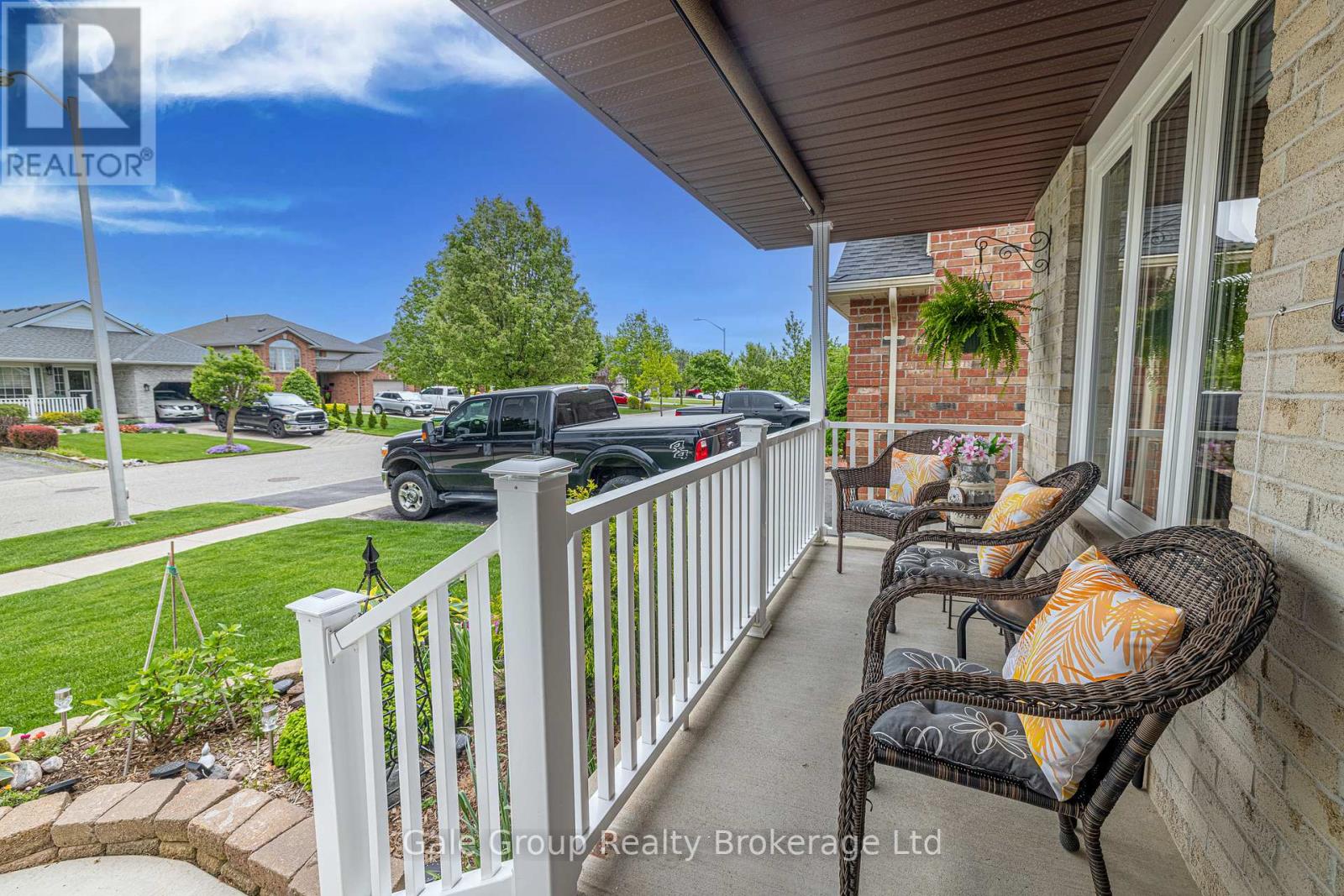 32 Faith Boulevard, St. Thomas, Ontario  N5R 6K2 - Photo 3 - X12158476