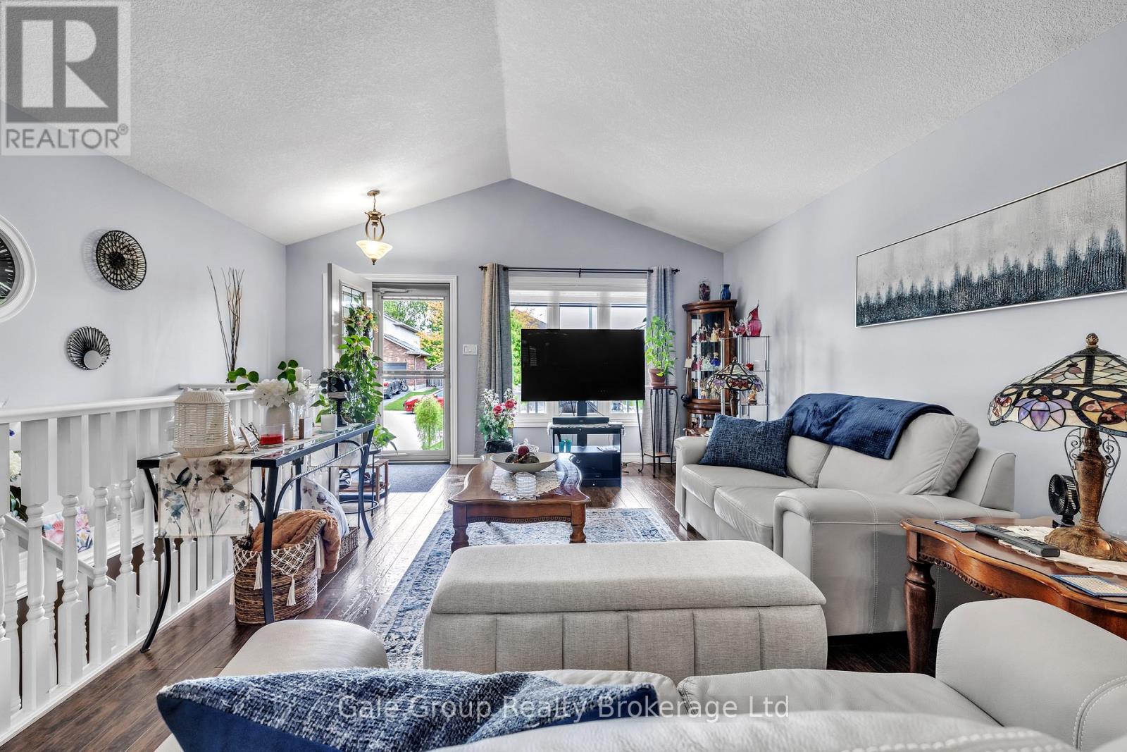 32 Faith Boulevard, St. Thomas, Ontario  N5R 6K2 - Photo 5 - X12158476