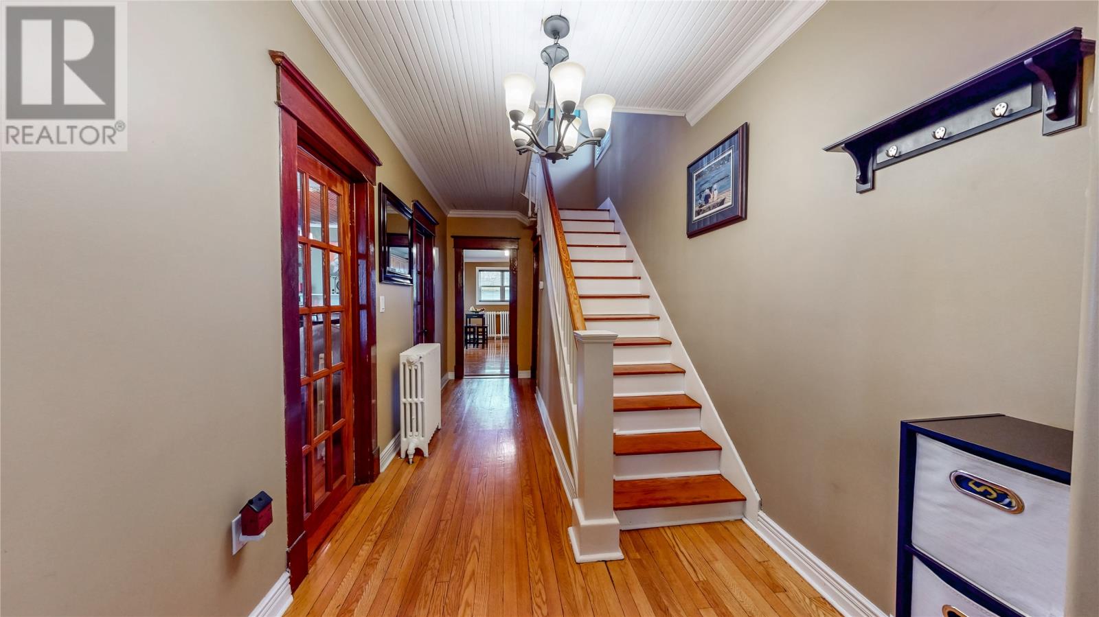 Property at 75 Leslie Street image 2