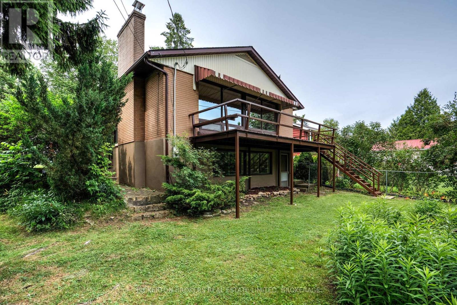 355 Elizabeth Drive, Gananoque, Ontario  K7G 1P6 - Photo 5 - X12153737