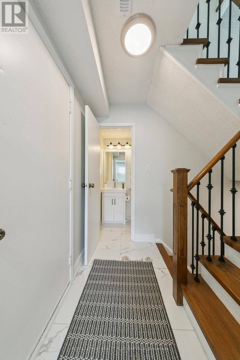4177 Sunflower Drive, Mississauga, Ontario  L5L 2L4 - Photo 19 - W12158361