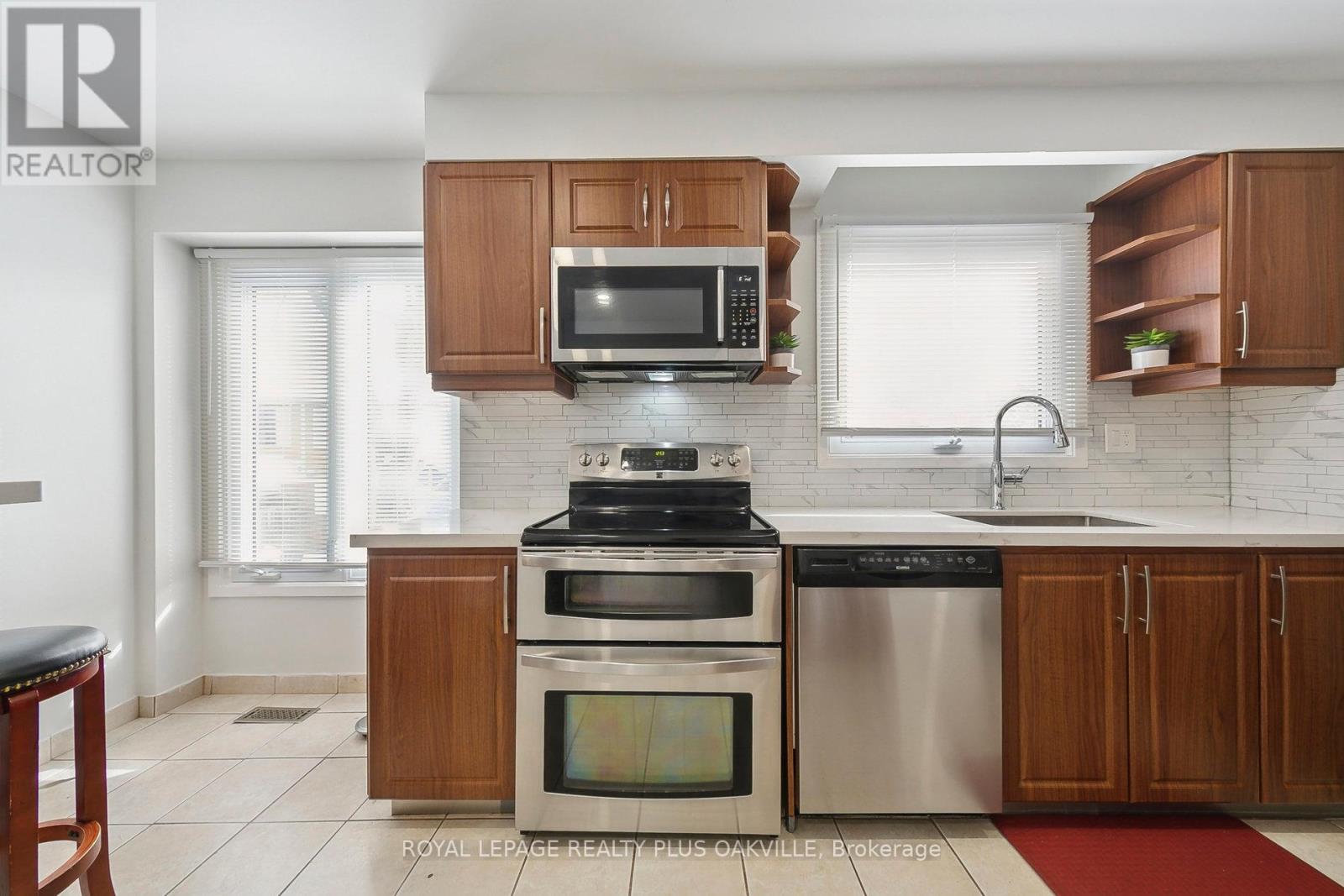 4177 Sunflower Drive, Mississauga (Erin Mills), Ontario  L5L 2L4 - Photo 16 - W12158361