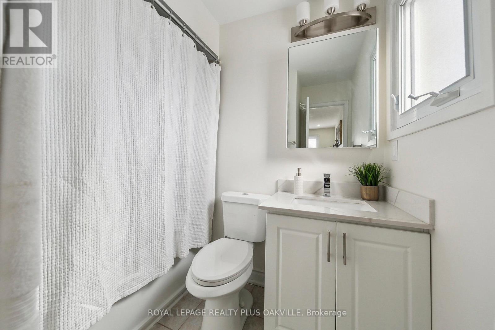 4177 Sunflower Drive, Mississauga (Erin Mills), Ontario  L5L 2L4 - Photo 29 - W12158361