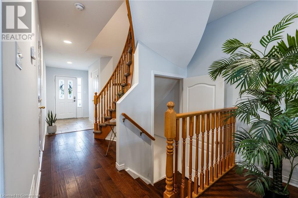 83 Foxborough Drive, Ancaster, Ontario  L9G 4Y8 - Photo 8 - 40726396