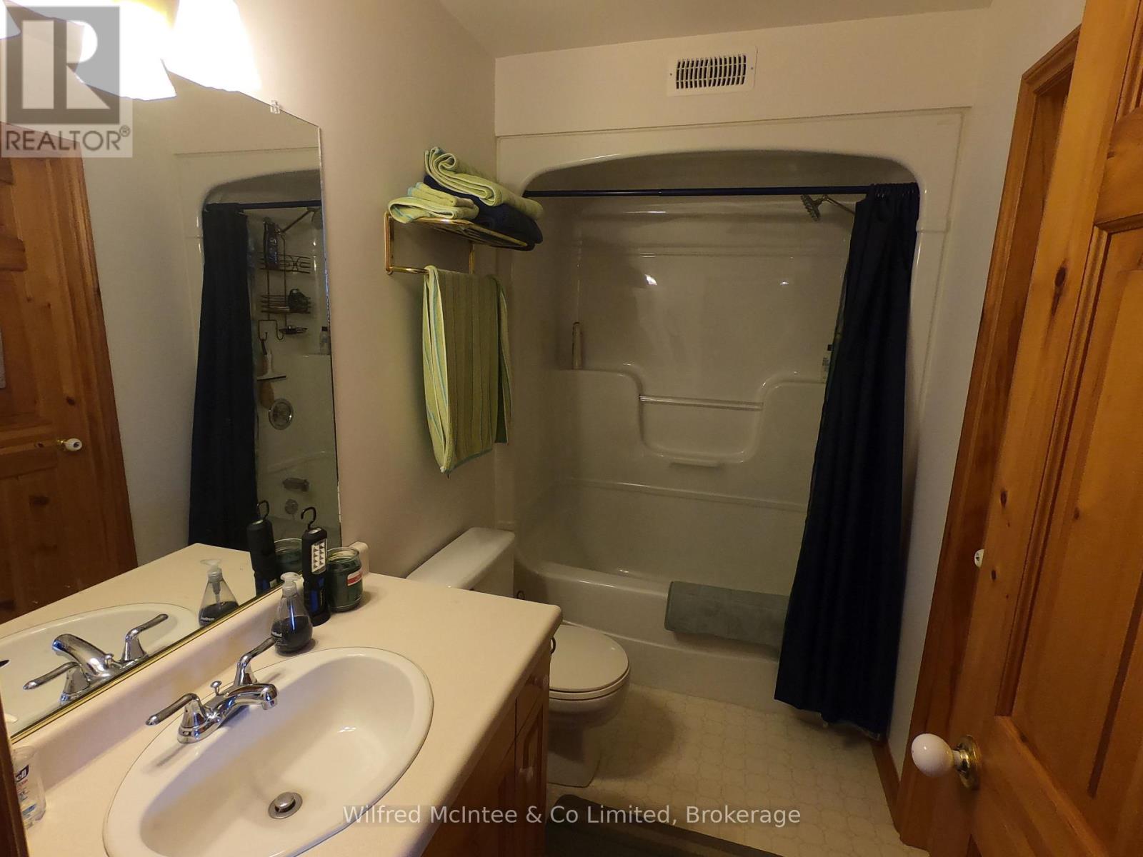 126 Buckingham Lane, Meaford, Ontario  N0H 1V0 - Photo 28 - X12134441