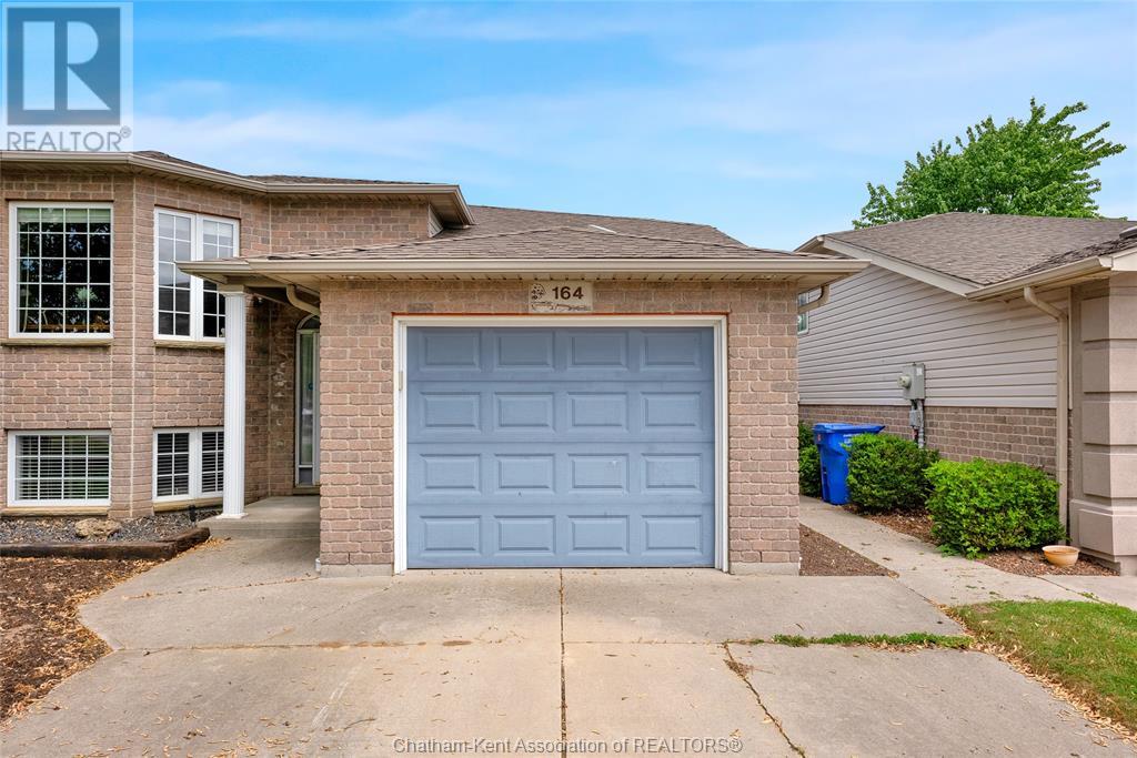 Property at 164 Greenfield LANE image 4