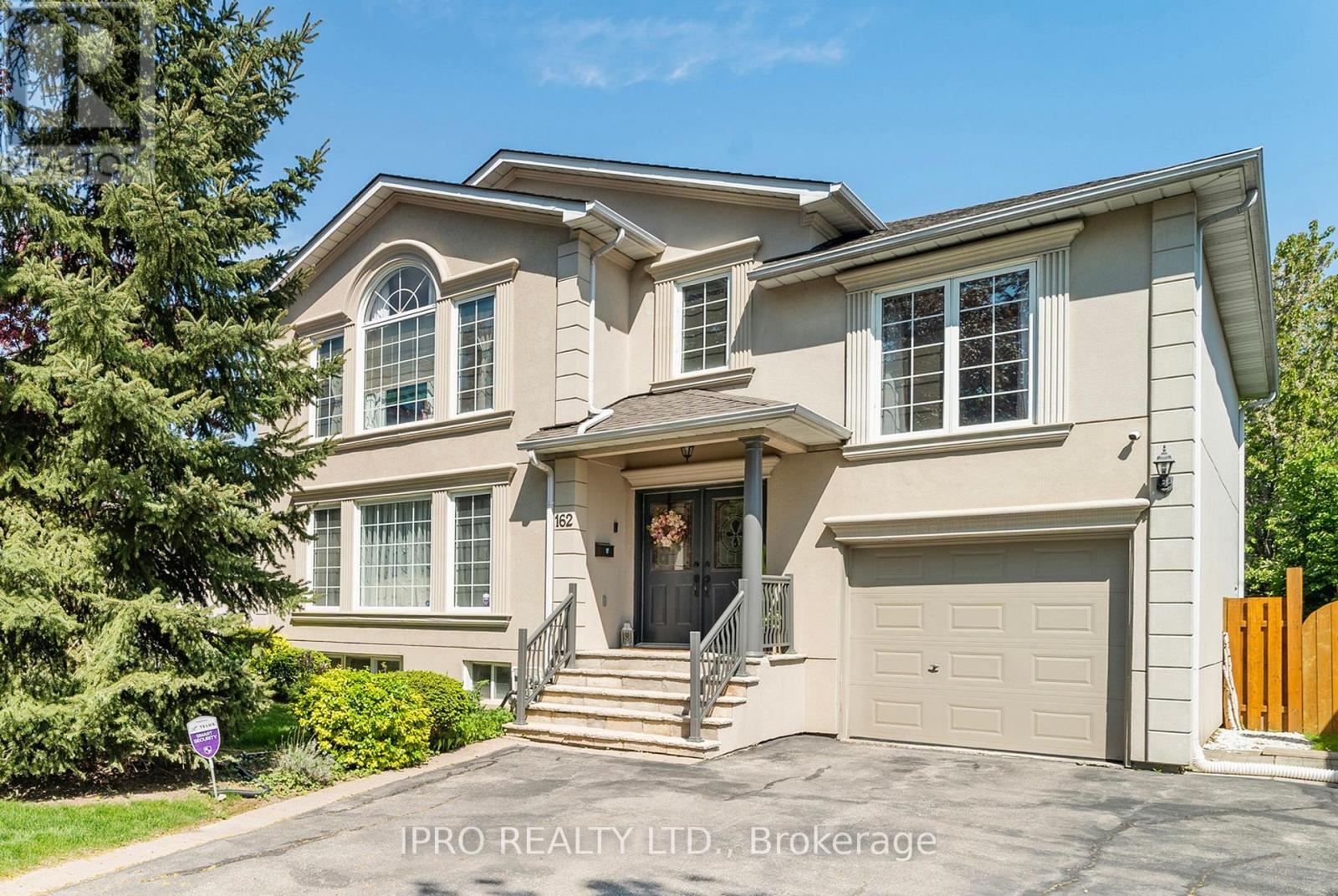 162 GOULDING AVENUE, Toronto, Ontario