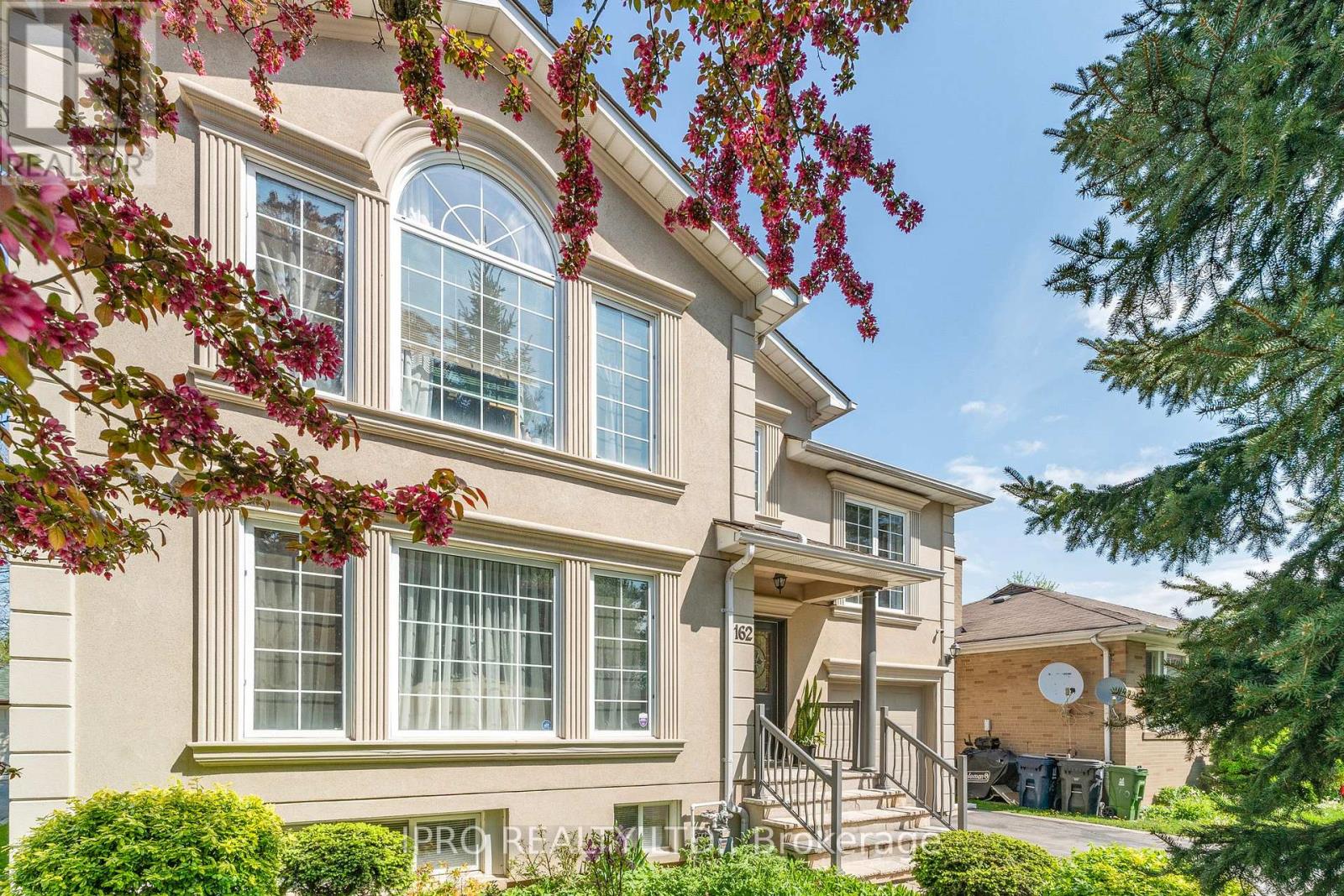 162 Goulding Avenue, Toronto, Ontario  M2M 1L7 - Photo 5 - C12158464