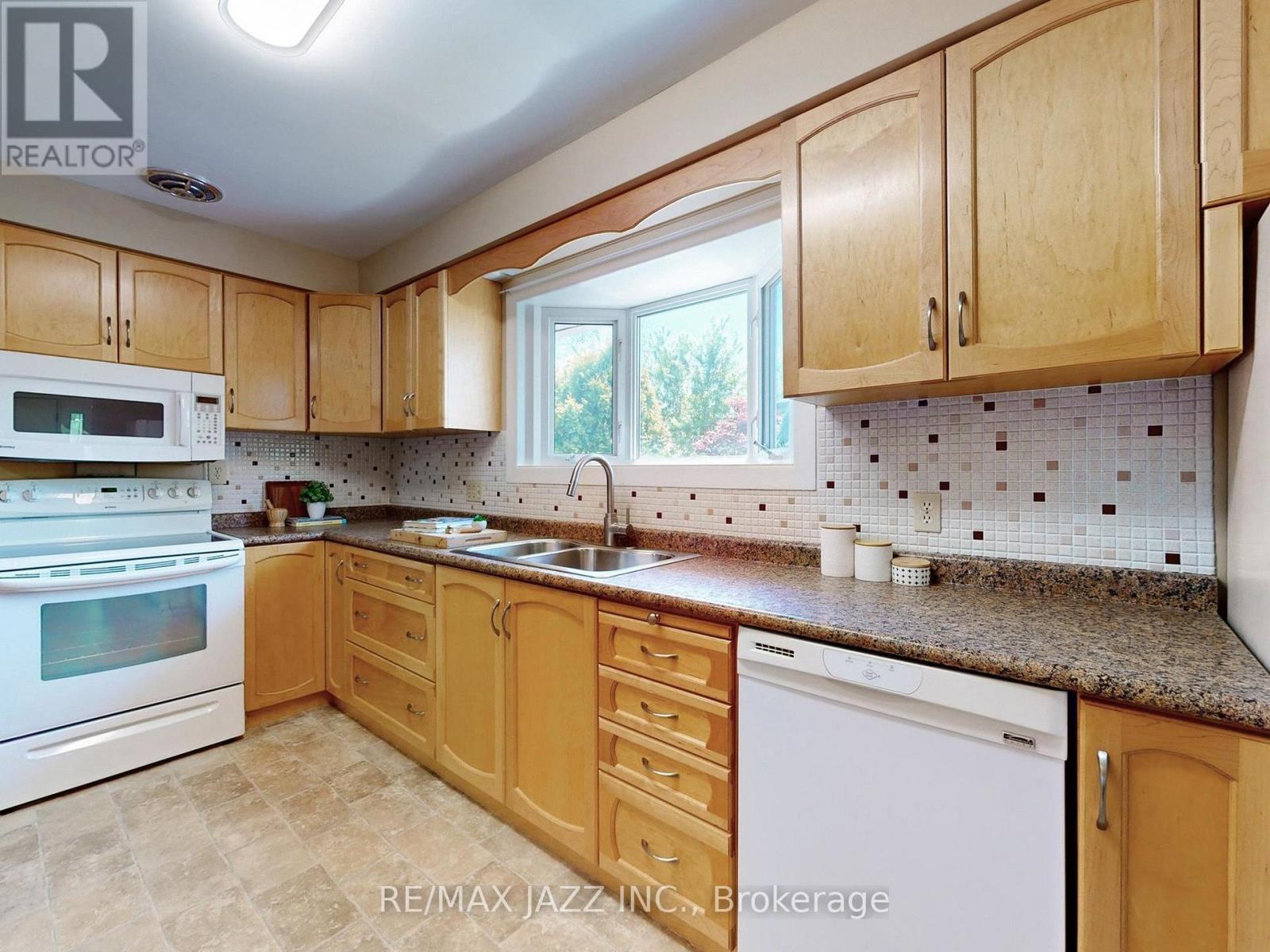 341 Elizabeth Street, Oshawa, Ontario  L1J 5S7 - Photo 15 - E12158701