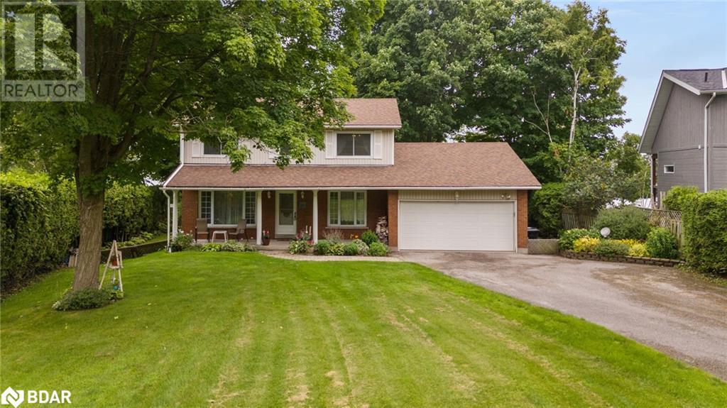 Property at 39 GRANDVIEW Crescent image 2