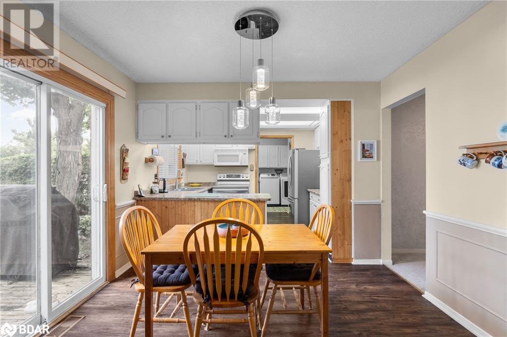 39 Grandview Crescent, Oro-Medonte, Ontario  L0L 2E0 - Photo 9 - 40730091
