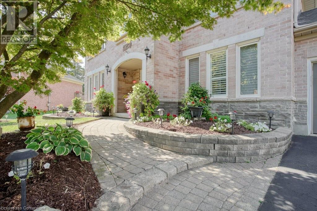 24 Quail Hollow, Kitchener, Ontario  N2P 2A8 - Photo 3 - 40730066