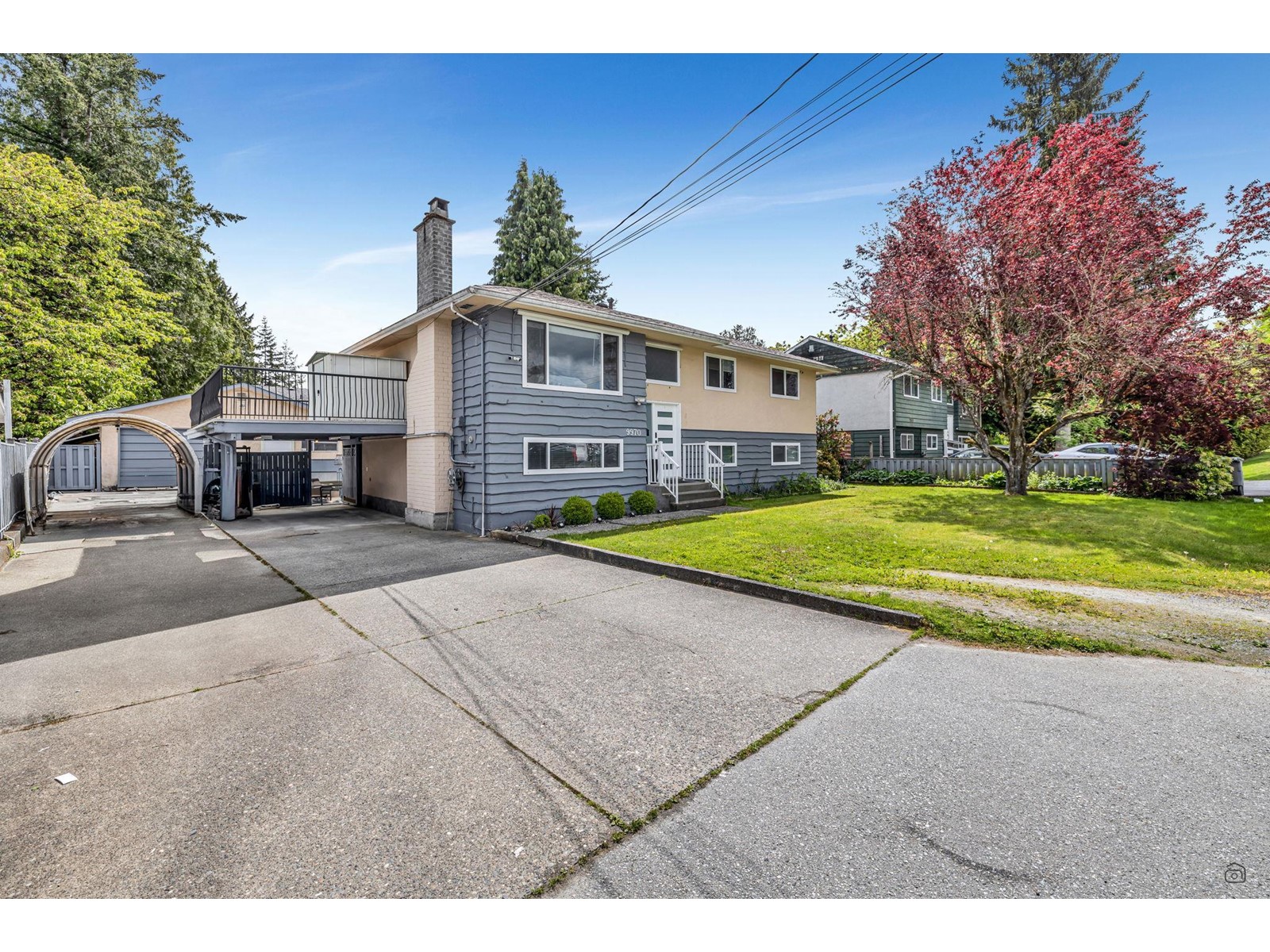 Property at 9970 124A STREET image 2