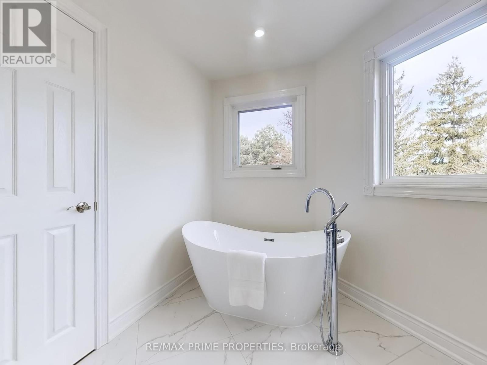 38 Audrelane Court, Toronto, Ontario  M1V 3S4 - Photo 13 - E12158432